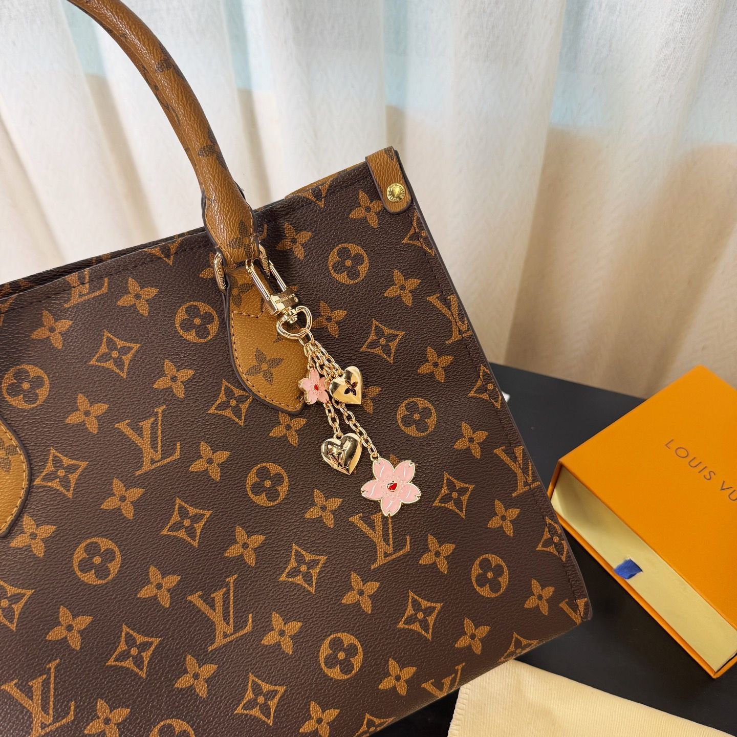 Louis Vuitton bag chain LV New collection - Image 10 of 17